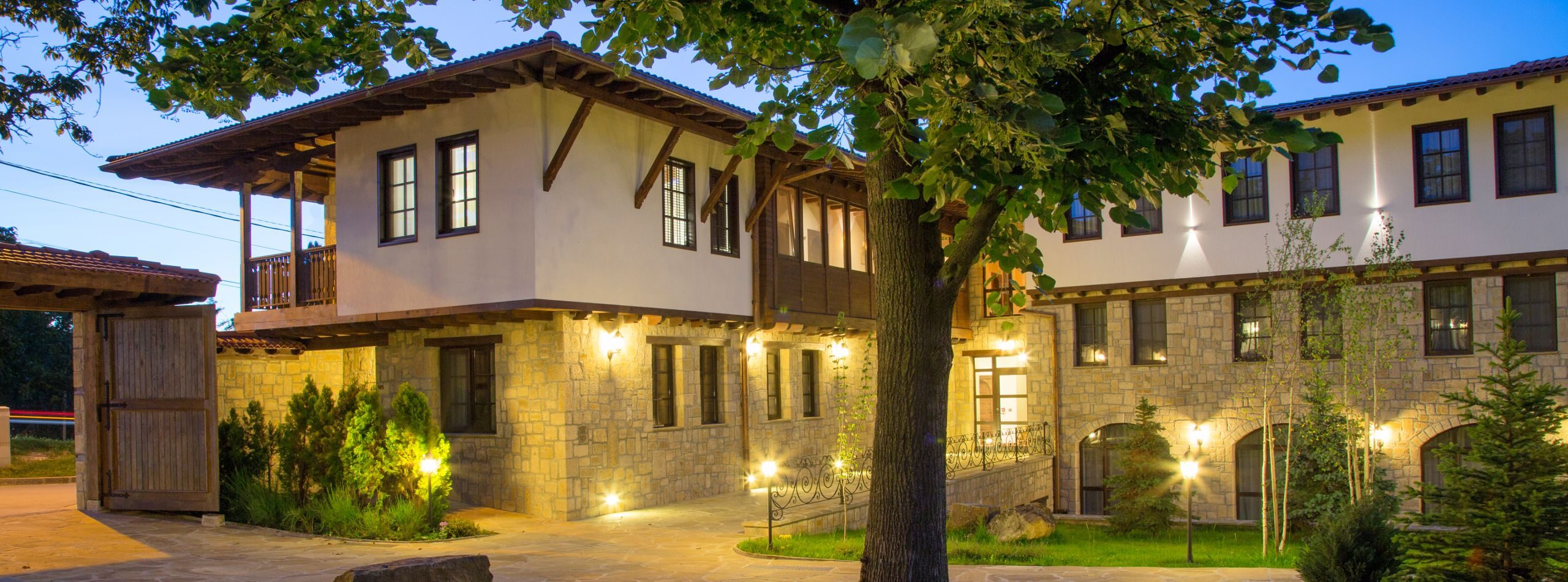 "АРБАНАШКИ ХАН"